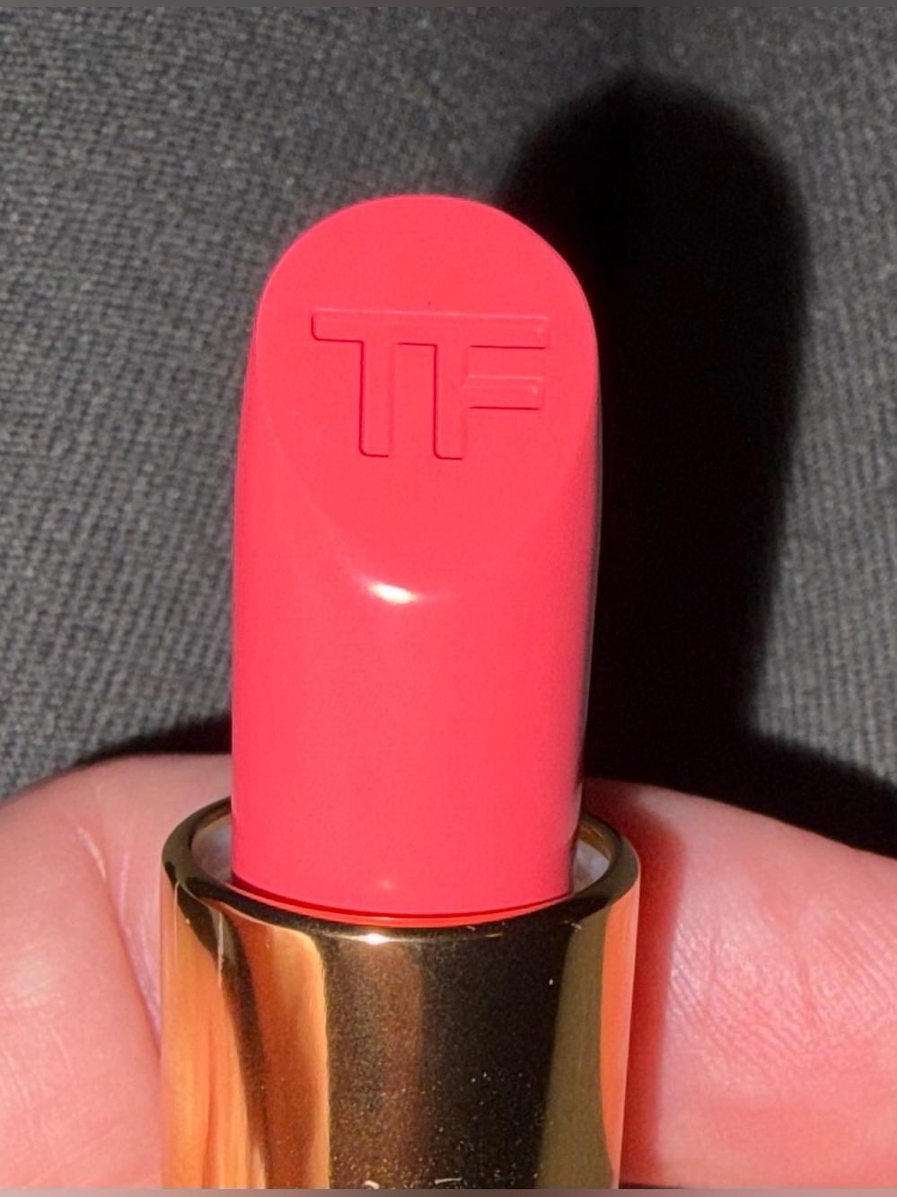 AUTHENTIC!!
TOM FORD LIPSTICK